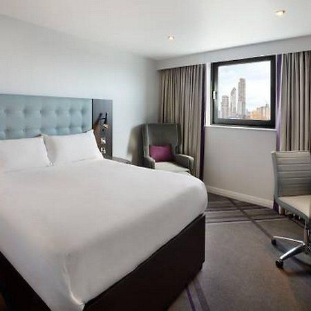 Premier Inn Premier Inn Witney Bagian luar foto