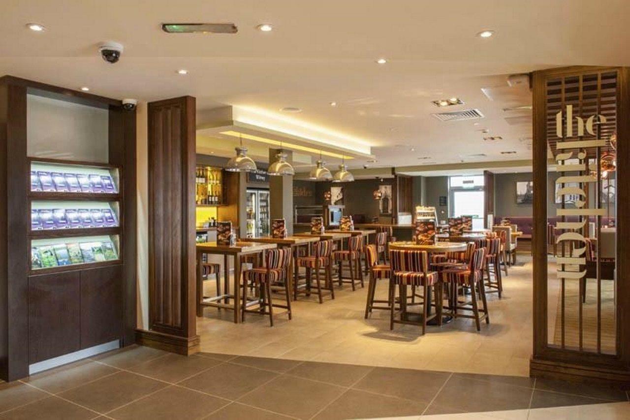 Premier Inn Premier Inn Witney Bagian luar foto